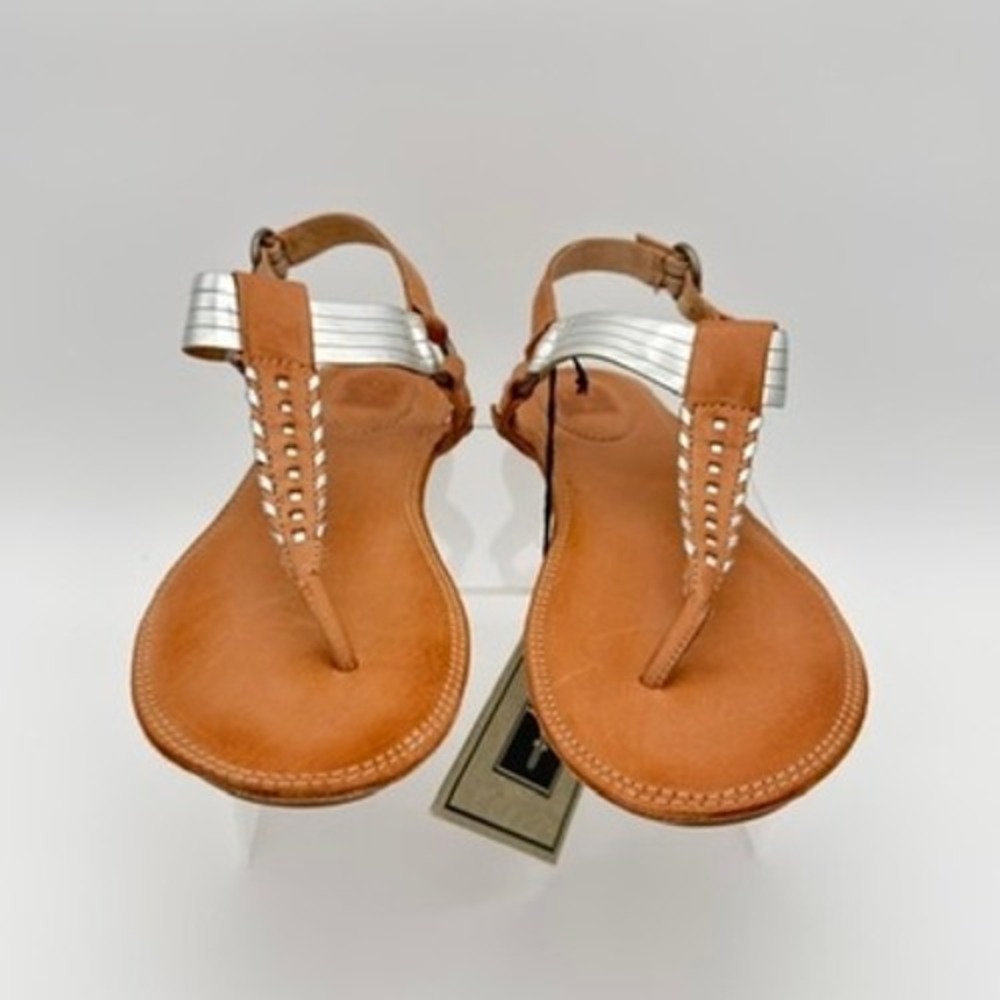 Frye Alessia Artisanal Leather T-Strap Thong Sandals Women's 9.5 NWOT‎